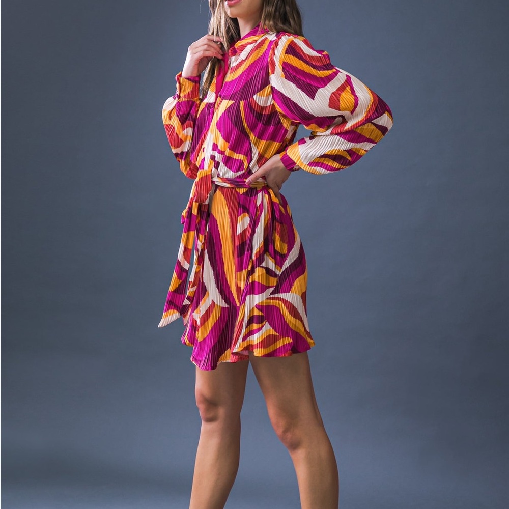 Flying Tomato Pleated Printed Mini Dress Orange Pink Sz Medium $76 NWT
